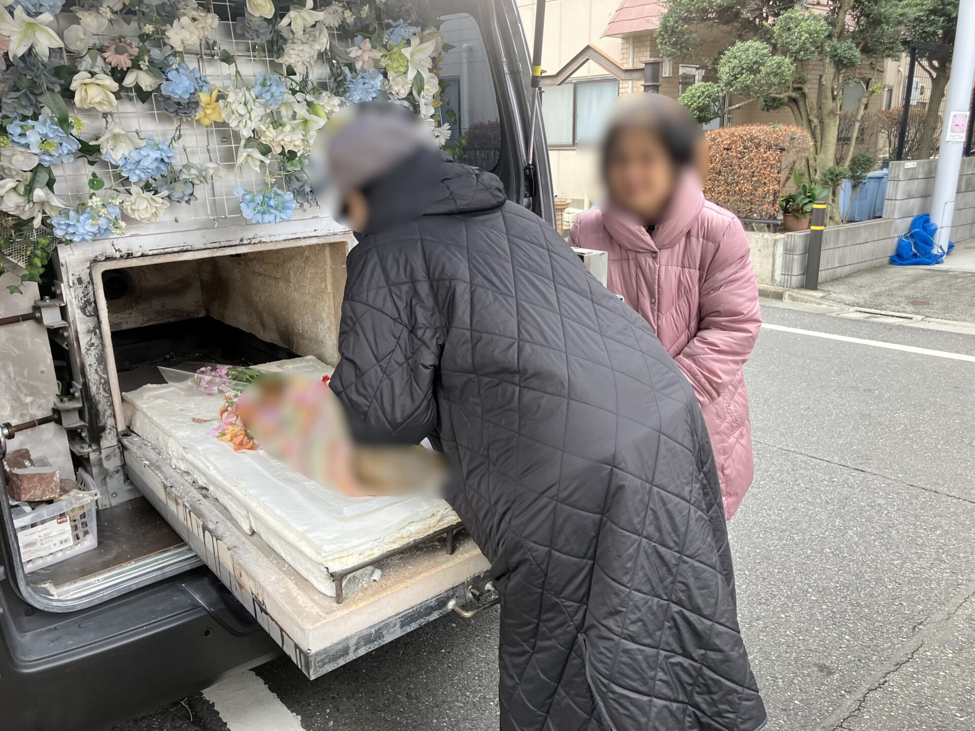 板橋区でご近所にお住まいの皆様と一緒にポメラニアンちゃんの旅立ちを見守りました
